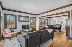 Garden Apt, Majestic MPLS Duplex